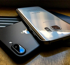 นักวิเคราะห์เชื่อ iPhone 8 จะดึงดูดผู้ใช้ได้มากกว่า Samsung Galaxy S8 โดยมีหน้าจอ OLED เป็นจุดขายสำคัญ