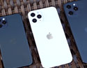 iPhone 12 เผยภาพตัวเครื่องดัมมี่ทั้ง 3 ขนาดหน้าจอ จ่อใช้ดีไซน์ขอบเหลี่ยมสไตล์ iPad Pro ลุ้นมาพร้อมจอ OLED และรองรับ 5G ทุกรุ่น