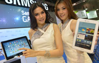 [Mobile Show] โปรโมชั่นจากซัมซุง จัดเต็มทั้งสมาร์ทโฟน กับ Samsung Galaxy S III มีสีน้ำเงิน Pebble Blue จำหน่ายแล้ว พร้อมแท็บเล็ต 2 รุ่นใหม่ Samsung Galaxy Tab 2