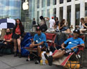 มาเร็วไปมั๊ย? iPhone 6 ยังไม่เปิดตัว แต่สาวกแอปเปิล แห่ไปต่อแถวที่หน้า Apple Store แล้ว 