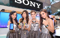 โซนี่ ไทย จัดทัพสินค้าใหม่ลุยงาน Thailand Mobile Expo 2015 พบกับสินค้าใหม่ล่าสุด SmartWatch 3 และ XPERIA E4 Dual พร้อมของสมนาคุณ และโปรโมชั่นสุดพิเศษมากมาย