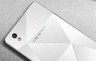 [รีวิว] OPPO Mirror 5 สมาร์ทโฟนดีไซน์หรู ด้วยพื้นผิวด้านหลังแบบกระจกคริสตัล และกรอบตัวเครื่องแบบโลหะ พร้อมกล้องด้านหน้าแบบเซลฟี่ 5 ล้านพิกเซล ในราคาไม่ถึงหมื่น