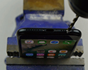 ผู้ใช้ iPhone 7 ฉุน หลังลองทำตามคลิปเอาสว่านเจาะรูเครื่อง เพื่อเอาช่องหูฟังกลับมา แต่เครื่องดันเสียและเปิดไม่ติด!