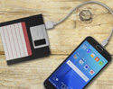 Floppy Disc Powerbank แบตเตอรี่สำรองดีไซน์ย้อนวัย รองรับสมาร์ทโฟนทุกรุ่น ด้วยขนาดความจุ 2500 mAh พกพาได้สะดวก