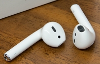 ผลสำรวจเผย AirPods เป็นสินค้าที่ลูกค้า Apple พึงพอใจมากที่สุด (98%)