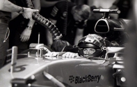 เมื่อช่างภาพแบกกล้องรุ่นปู่อายุ 104 ปี ไปถ่ายภาพงานแข่งรถ Formula 1 ภาพที่ออกมาจะเป็นอย่างไร?