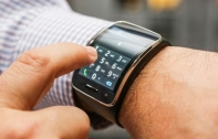 เผยสิทธิบัตรซัมซุง กับอุปกรณ์แบบ Hybrid ดีไซน์บางเฉียบ กางออกเป็นสมาร์ทโฟน และโค้งงอเป็น Smartwatch ได้ในเครื่องเดียว