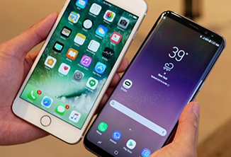 เปรียบเทียบดีไซน์ Samsung Galaxy S8+ และ iPhone 7 Plus สองเรือธงคู่แข่งรุ่นท็อป แตกต่างกันอย่างไร รุ่นไหนมีจุดเด่นอะไรบ้าง?