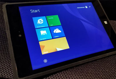 เผยภาพแรกของ Microsoft Surface Mini แท็บเล็ตหน้าจอเล็กขนาด 8 นิ้วรุ่นต้นแบบ ที่เคยมีแผนจะเปิดตัวในปี 2014 ก่อนจะถูกพับโปรเจ็ค