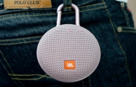 [รีวิว] JBL CLIP 3 ลำโพงบลูทูธพกพากันน้ำได้ ด้วยดีไซน์ห่วงคล้อง อัดแน่นด้วยพลังเสียงเกินตัว แบตอึดจุใจใช้งานได้ถึง 10 ชั่วโมง ในราคาเพียง 2,490 บาท