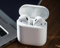 สื่อนอกเผย Apple ซุ่มพัฒนา AirPods 2 หูฟังไร้สายรุ่นใหม่ จ่อมาพร้อมดีไซน์กันน้ำ และรองรับ Hey Siri ลุ้นฟังข่าวดีกลางปีนี้ในงาน WWDC 2018