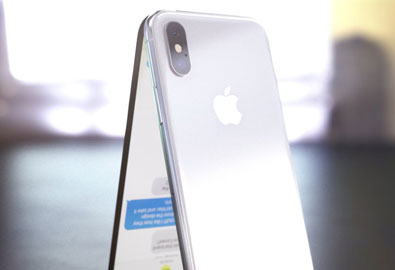 Flip iPhone คอนเซ็ปต์ iPhone X สุดล้ำในสไตล์ฝาพับ มาพร้อมจอ OLED ถึง 3 หน้าจอ และกล้องคู่แนวตั้ง บนบอดี้โลหะ-กระจกสุดแกร่ง
