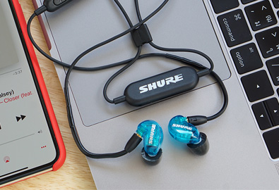 [รีวิว] Shure SE215 Wireless หูฟังไร้สายแบบ In-Ear ดีไซน์กะทัดรัด รองรับการใช้งานนานถึง 8 ชั่วโมง เสียงเบสแน่น โทนเสียงอิ่ม เคาะราคาค่าตัวที่ 6,990 บาท