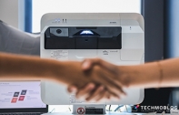 [รีวิว] Epson EB-1460Ui โปรเจคเตอร์ระดับมืออาชีพ สัมผัสประสบการณ์อินเตอร์แอคทีฟ พร้อมความสามารถรอบตัวที่ทำให้การประชุมในองค์กรไม่เหมือนเดิมอีกต่อไป