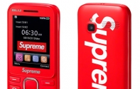 Supreme แบรนด์เสื้อผ้าชื่อดัง เปิดตัวฟีเจอร์โฟนในชื่อ Burner Phone เน้นแฟชั่นไม่เน้นสเปก คาดเคาะราคาในระดับพรีเมียม