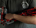 แขนกลจากตัวต่อเลโก้ ผลงานการประดิษฐ์ของหนุ่มสเปนวัย 19 ปี ผู้ที่พิการแขนขวามาแต่กำเนิด