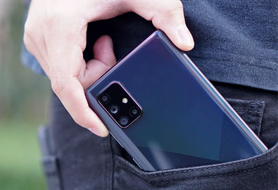[รีวิว] Samsung Galaxy A71 มือถือกล้อง 4 ตัว 64MP พร้อมสเปกสำหรับคอเกมทั้งชิป Snapdragon 730 และ RAM 8 GB แบตอึด 4,500 mAh บนจอไซซ์ยักษ์ 6.7 นิ้ว จบที่ราคา 13,990 บาท
