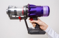 [รีวิว] Dyson Digital Slim เครื่องดูดฝุ่นไร้สายน้ำหนักเบาเพียง 1.9 กก. พร้อมแรงดูดทรงพลัง ทำความสะอาดได้ทุกพื้นที่ในพริบตา เพื่อสภาพแวดล้อมในบ้านที่ดีต่อสุขภาพมากขึ้น ในราคา 19,900 บาท