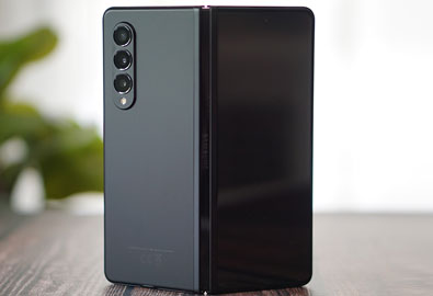[รีวิว] Samsung Galaxy Z Fold3 5G สมาร์ทโฟนจอพับพร้อมกล้องซ่อนใต้จอรุ่นแรกของค่าย กางออกได้จอใหญ่ 7.6 นิ้ว บอดี้ทนน้ำ IPX8 และรองรับ S Pen
