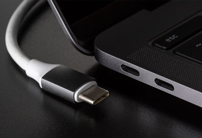 EU โต้กลับ Apple การเปลี่ยนมาใช้พอร์ต USB-C ไม่ได้เป็นการกีดกันนวัตกรรมอย่างที่ Apple กล่าวอ้าง