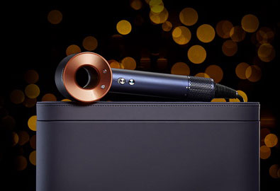 Dyson ต้อนรับช่วงเทศกาลด้วยผลิตภัณฑ์สำหรับเส้นผมสีใหม่ ปรัสเซียนบลูและริชคอปเปอร์