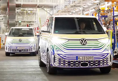 คลิปทีเซอร์ Volkswagen ID. Buzz รถยนต์ไฟฟ้าทรง Microbus อุ่นเครื่องก่อนเปิดตัว 9 มีนาคมนี้