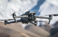 DJI Air 3 เปิดตัวโดรนถ่ายภาพทางอากาศรุ่นใหม่ มาพร้อมกล้องหลักสองตัว ระยะเวลาบินสูงสุด 46 นาที และระบบการส่งสัญญาณวิดีโอ O4 คมชัดระดับ HD