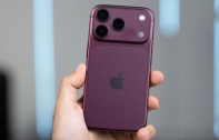 ผู้ใช้ iPhone 18 Pro สี Burgundy เจอปัญหาสีซีด! พบสีเฟดเริ่มจากรอบกล้อง