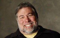 เปิดกระเป๋าป๋าวอซ Steve Wozniak พบสมาร์ทโฟนอย่างน้อย 5 เครื่อง และอุปกรณ์ไอทีเกือบ 50 ชิ้น!