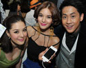 [ประมวลภาพ] AIS เปิดตัว iPhone 4S สุดยิ่งใหญ่แห่งปี สาวกไอโฟน & แก็งค์ซุปตาร์พาเหรด ร่วมปาร์ตี้เคาน์ดาวน์ รับเครื่องก่อนใคร!