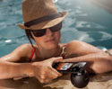 Sony Mobile เผยเทคโนโลยีเด่นบน Sony Xperia V กับ sensor-on-lens ที่ช่วยทำให้ตัวเครื่องบาง เบา และแสดงผลได้ชัดเจนยิ่งขึ้น