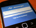 Facebook for BlackBerry ปล่อยอัพเดท รองรับการเชื่อมต่อกับ BBM แล้ว 