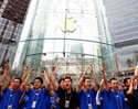 นักศึกษาจีน ยอมกู้เงินพร้อมดอกเบี้ยสุดโหด เพราะอยากได้ iPhone กับ iPad
